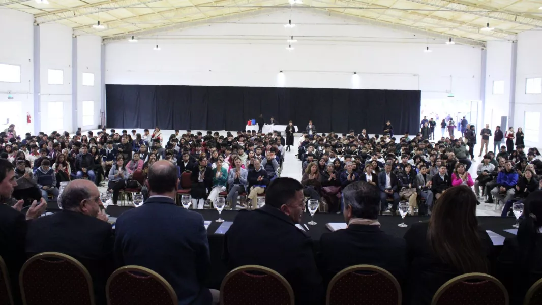 109239-mas-de-400-estudiantes-participaron-en-rosario-de-lerma-de-una-jornada-que-vinculo-mineria-educacion-y-produccion